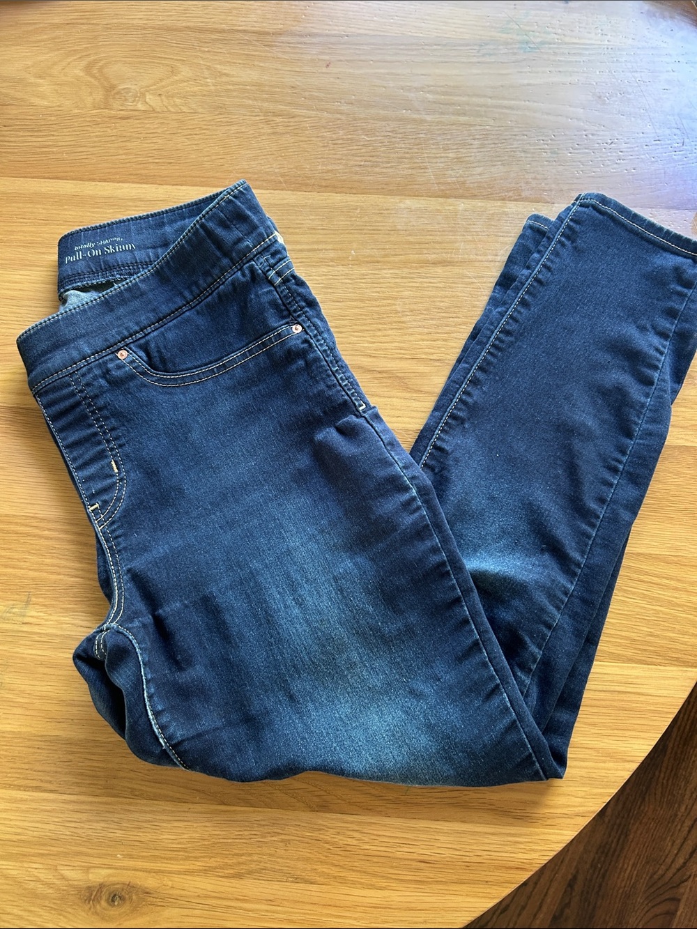 Dark Blue Women’s Pull-On Skinny Jeans